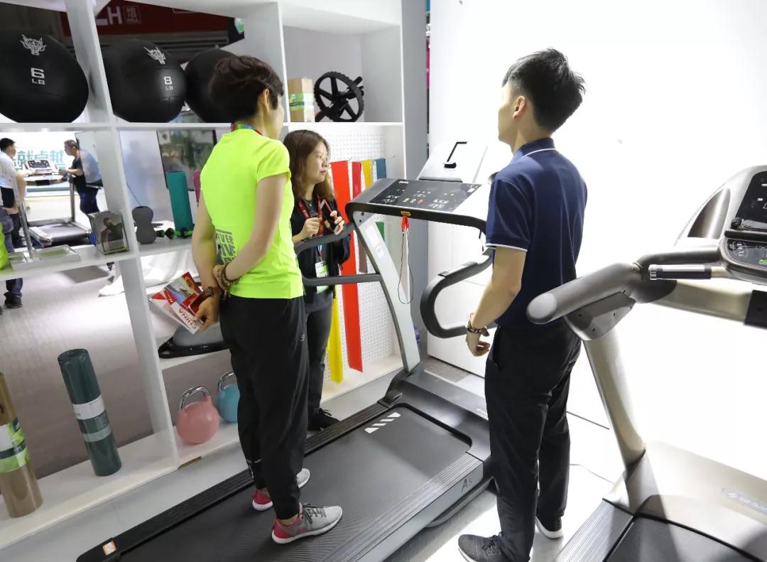健身器材-快盈VIII阿里语音智能A5跑步机 健身器材-快盈VIII阿里语音智能A5跑步机